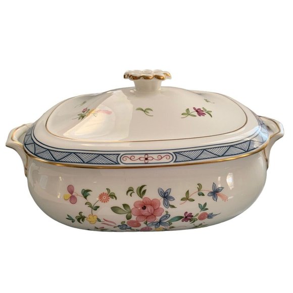 Wedgwood Other - WEDGWOOD Montcalm Covered Vegetable Dish/ Tureen England